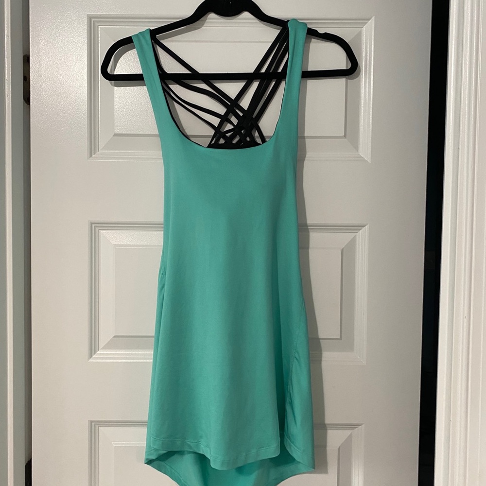 👚 THREE FOR $25 Mint green workout shirt
